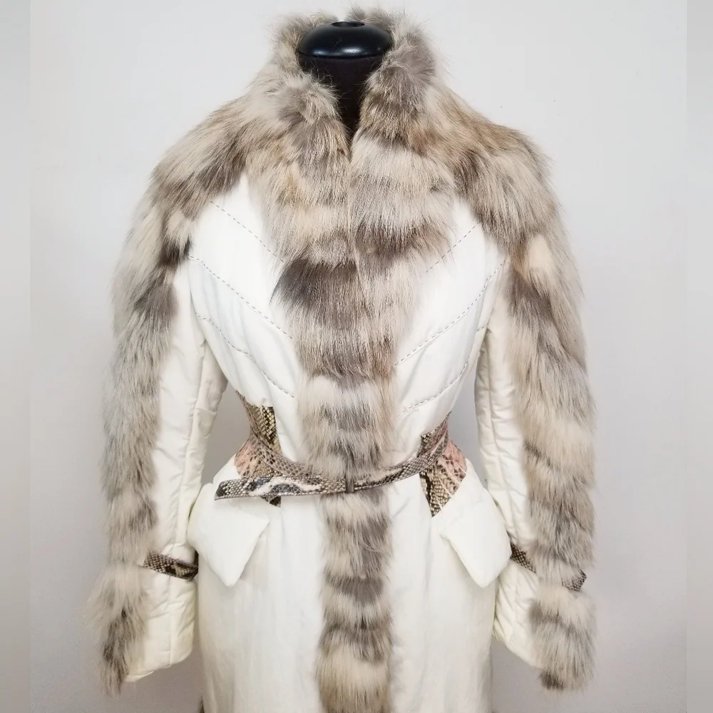 $2395 MADE IN ITALY Real Fox Fur Trimmed Ivory Coat - Picture 3 of 12